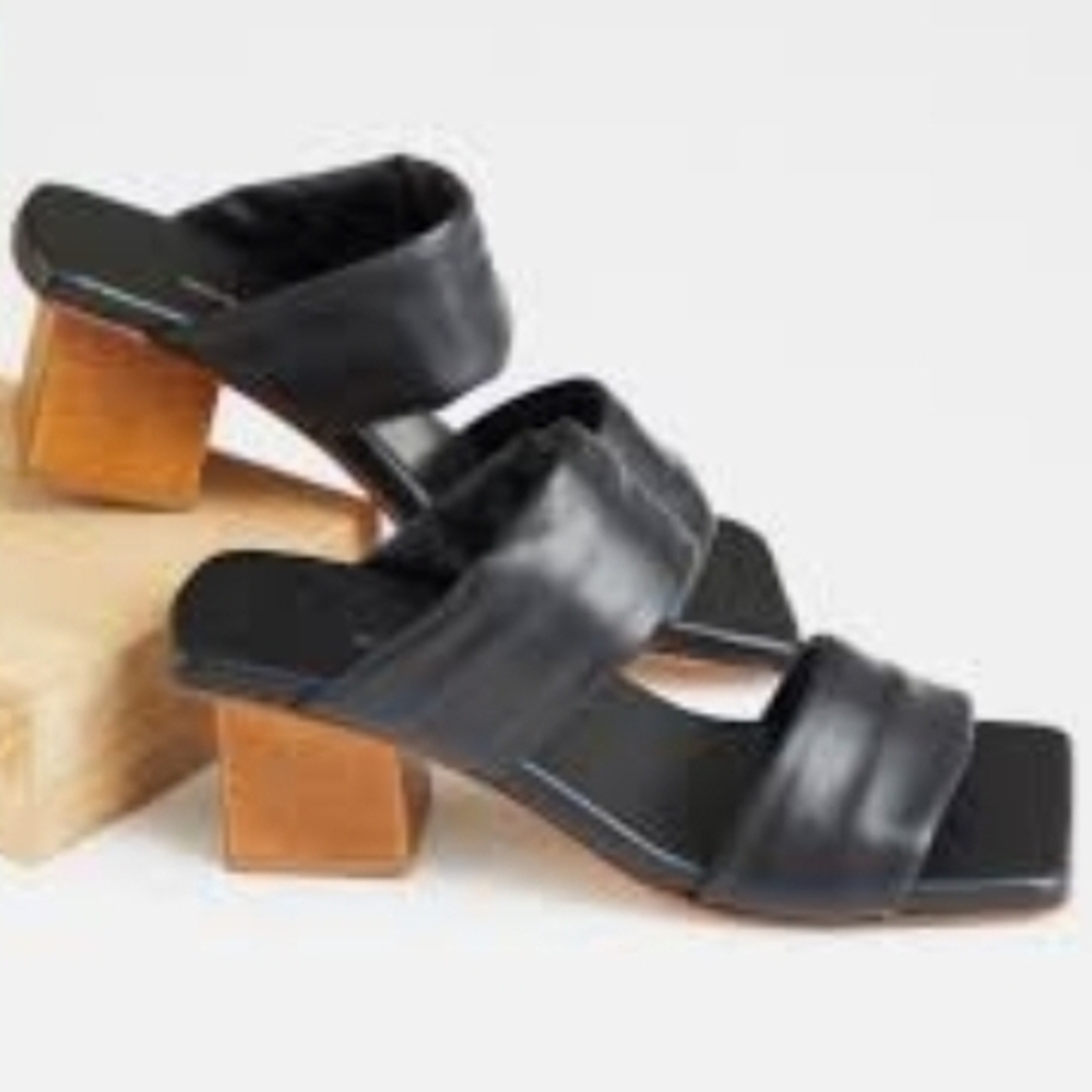 Designer, Made in Italy Chic Black and Tan Women's Block Heel Sandals